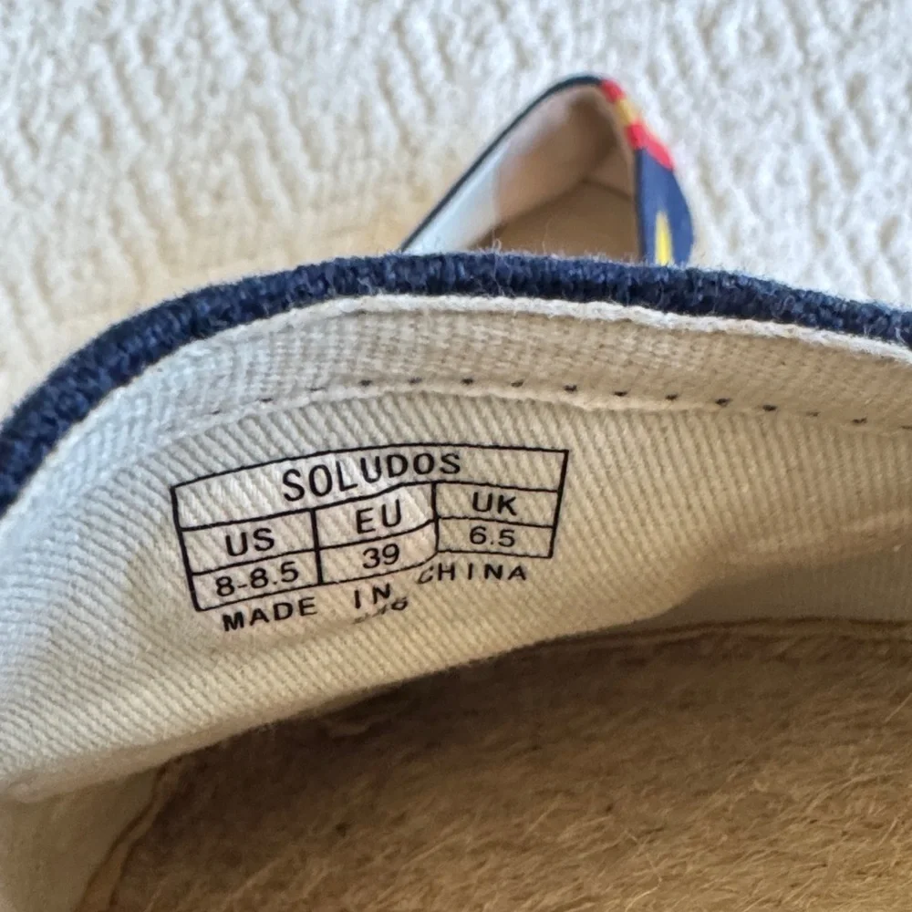 NWOT Soludos Espadrille Armada Blue Spain  with Colorful Embroidery Sz 8-8.5